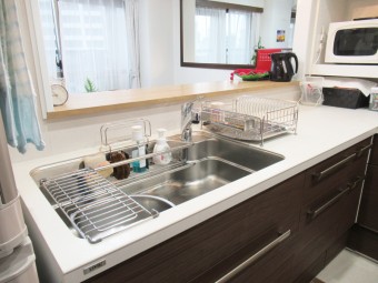 開口部を広げ美しい表情の明かりで心地よい空間に　新宿区Y様邸